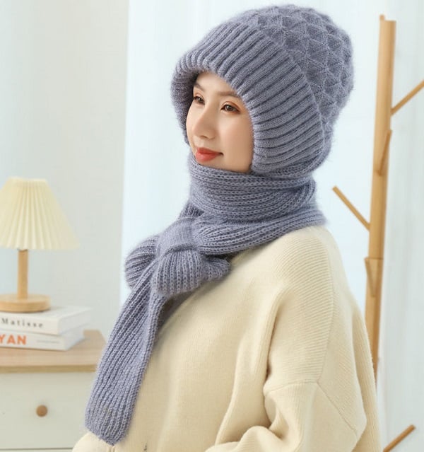 Versatile Knitted Hooded Scarf