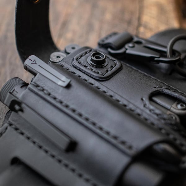 Cowhide Leather Owl Buckle - Wearing Example