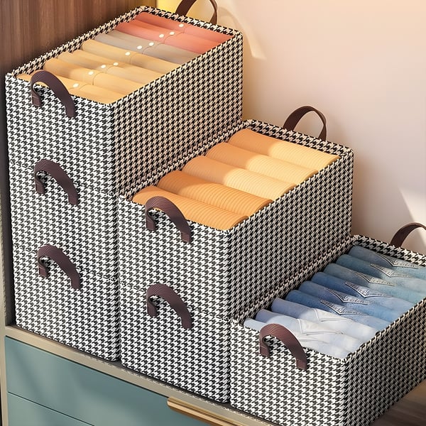Jeans Organizer in use