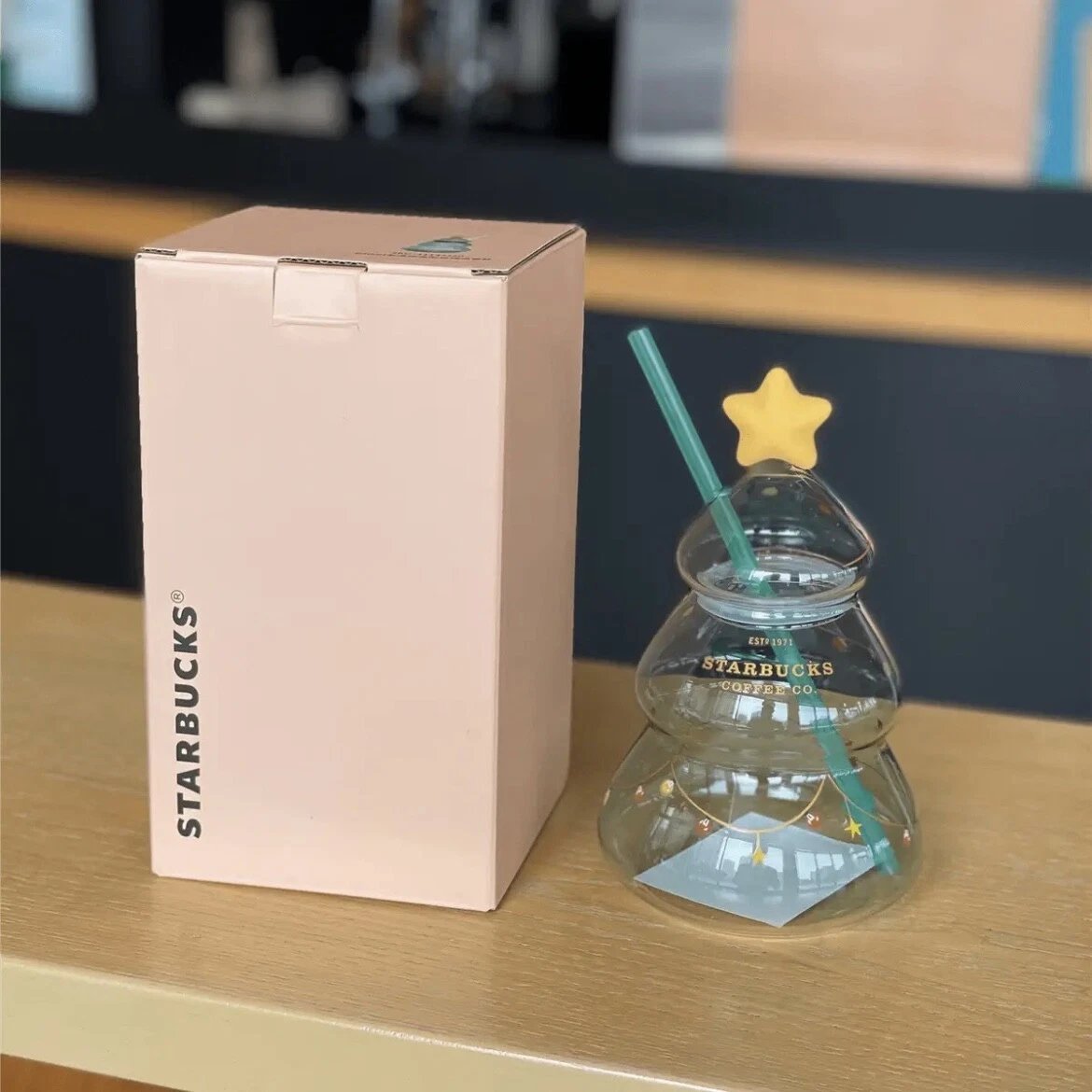✨ Starbucks Christmas Tree Clear Glass Straw Cup (22oz)