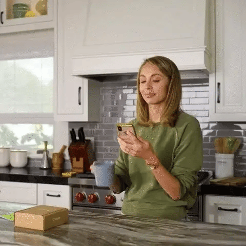 Bluetooth pet tracker showcase