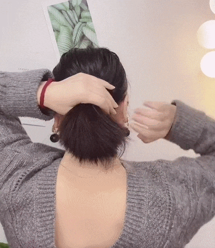 Bun Clipping Flower Bud Wig - view